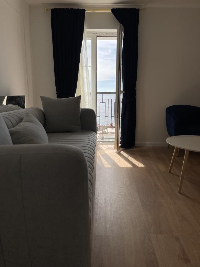 Lungomare Apartments Petrovac Eksteriør bilde