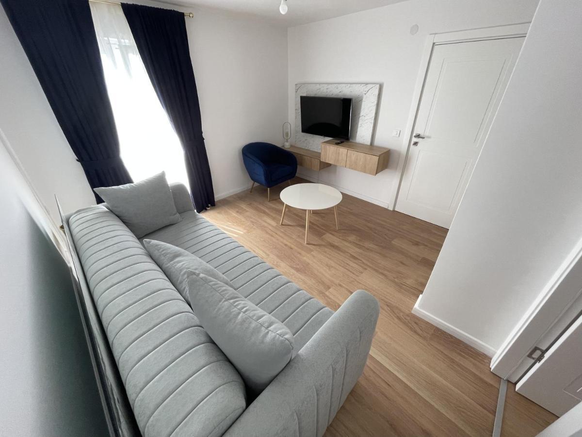 Lungomare Apartments Petrovac Eksteriør bilde