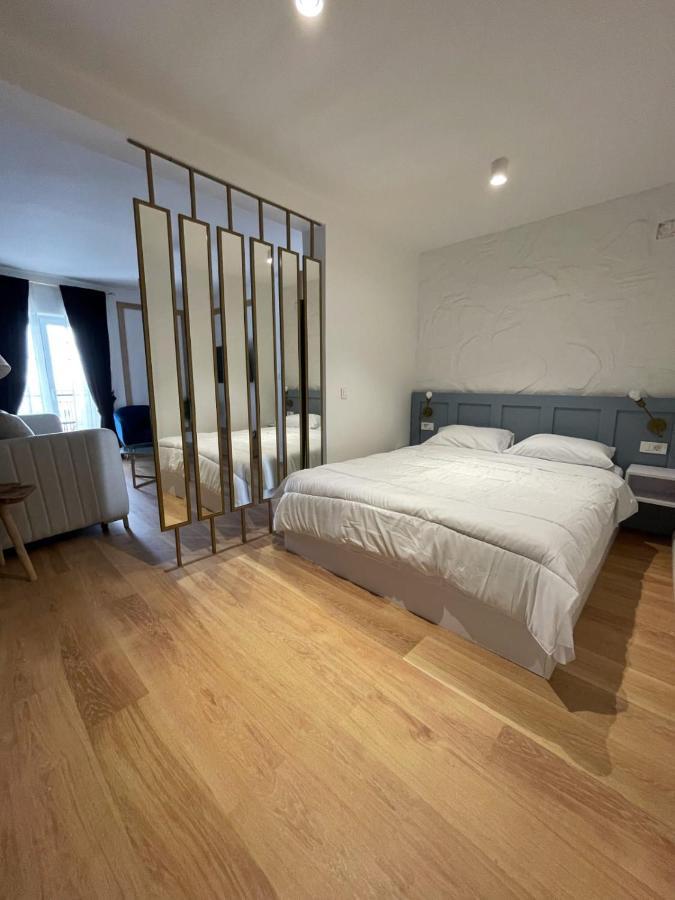 Lungomare Apartments Petrovac Eksteriør bilde