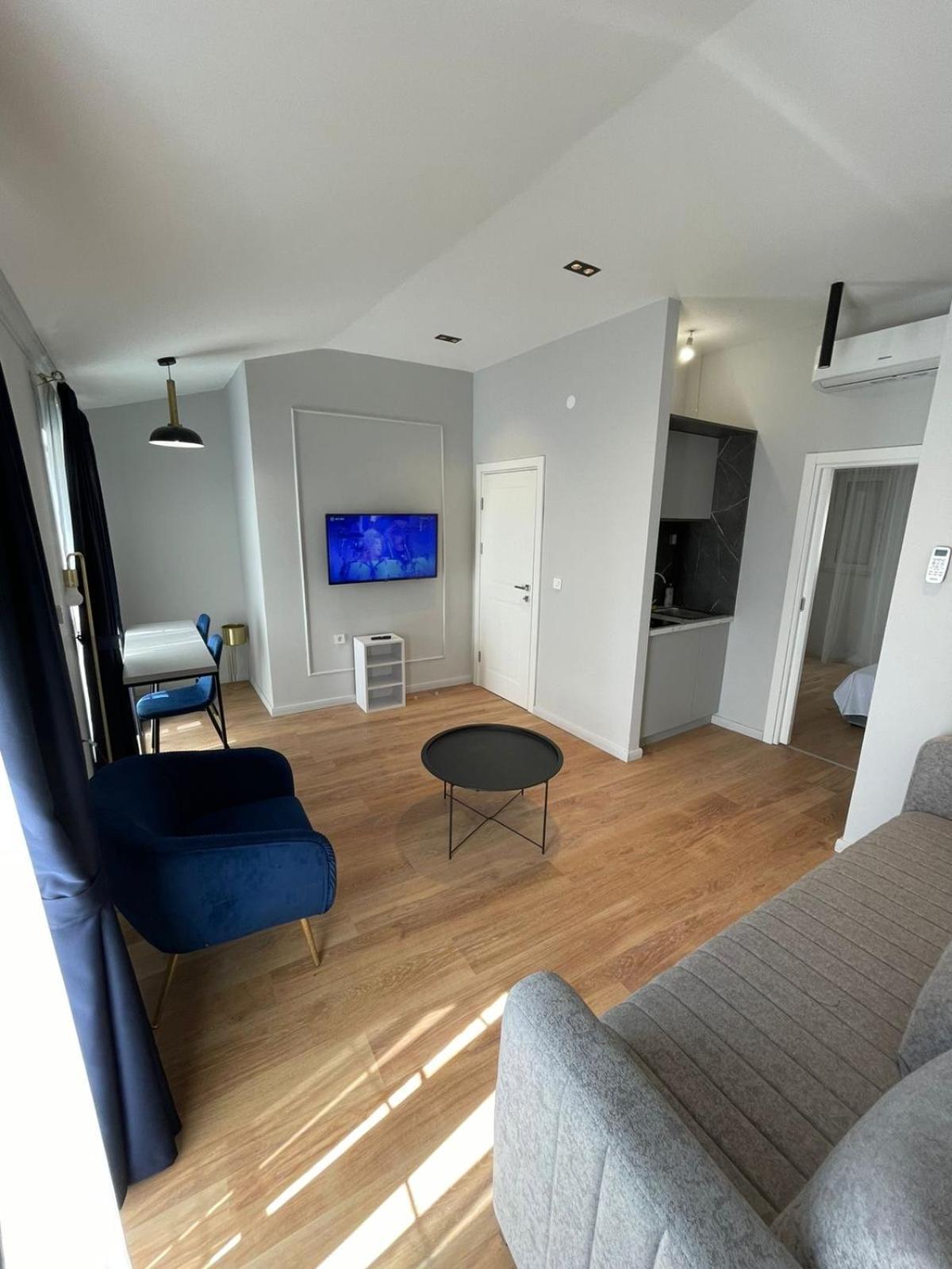 Lungomare Apartments Petrovac Eksteriør bilde
